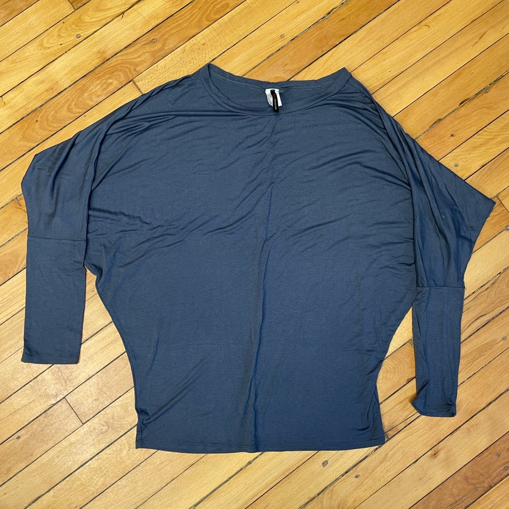 MOA Collection Long Sleeve Batwing Top Large Blueish Gray